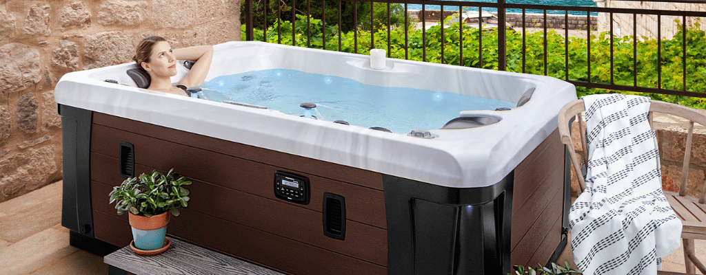 Hot Tubs Homepage Banner | Empire Saunas