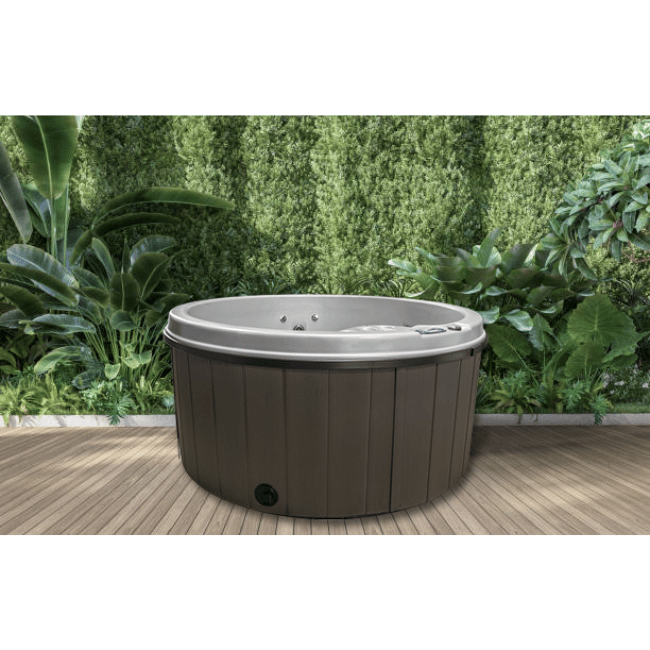 Cyanna Valley Spas 103 240v Hot Tub | Empire Saunas