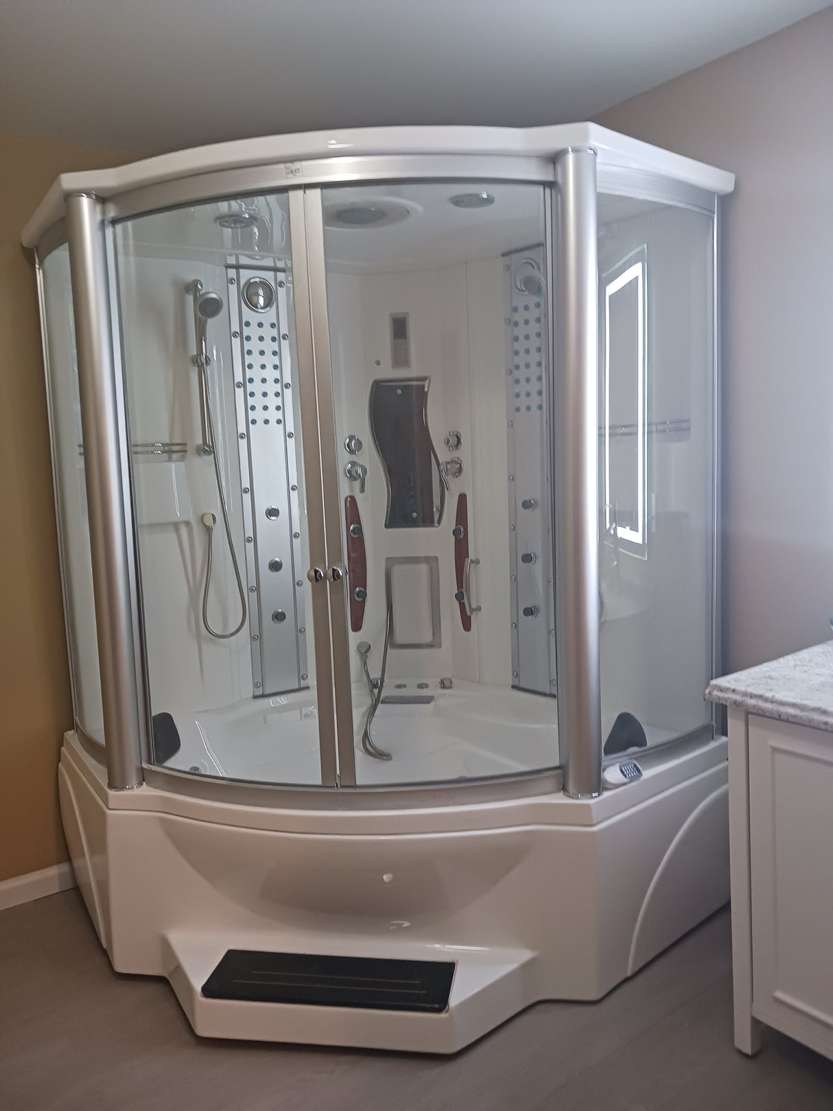 Luxury Bath Supply Mesa Steam Shower Tub Combo WS-608A | Empire Saunas