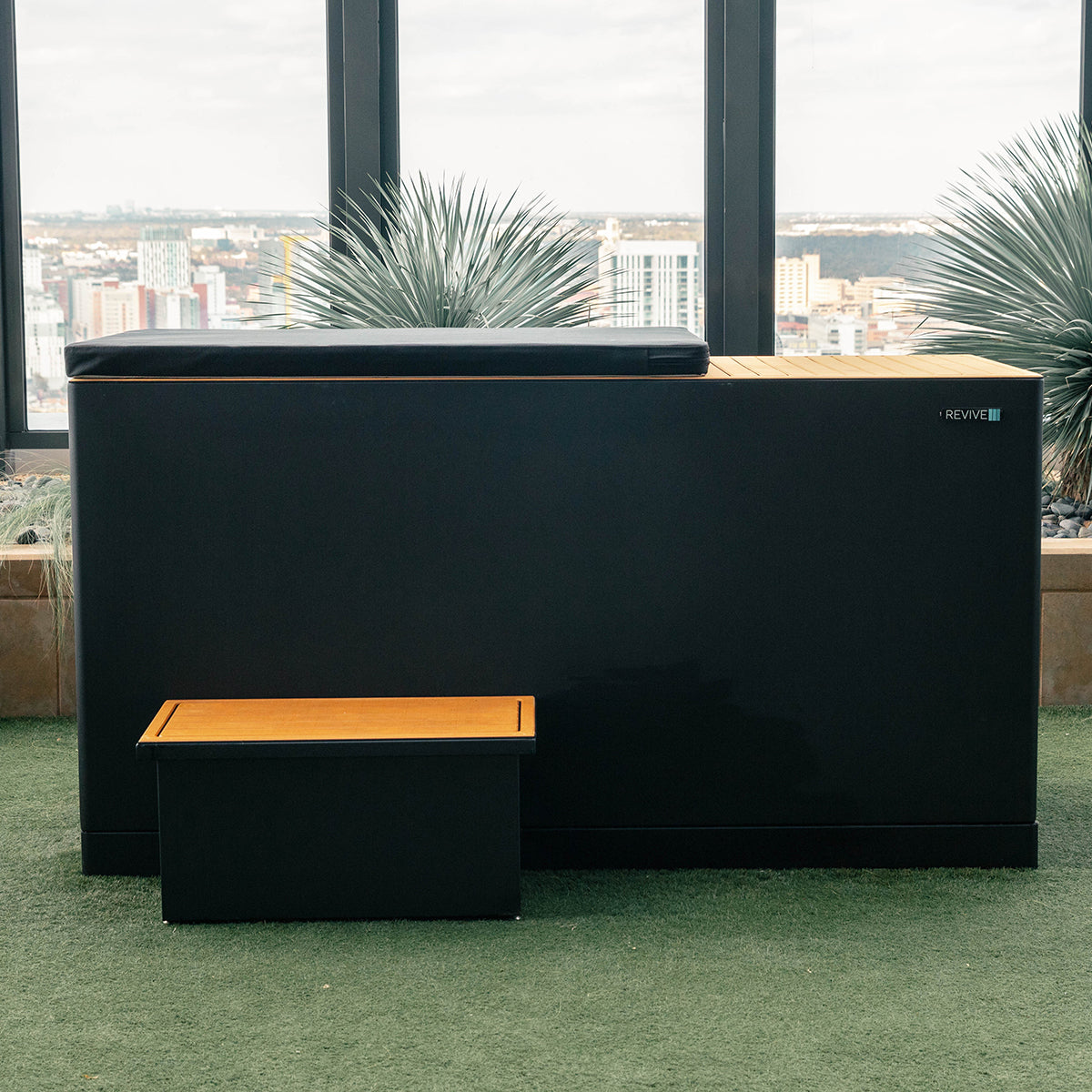 Revive Fully Insulated Luxury Plunge Tub | Empire Saunas