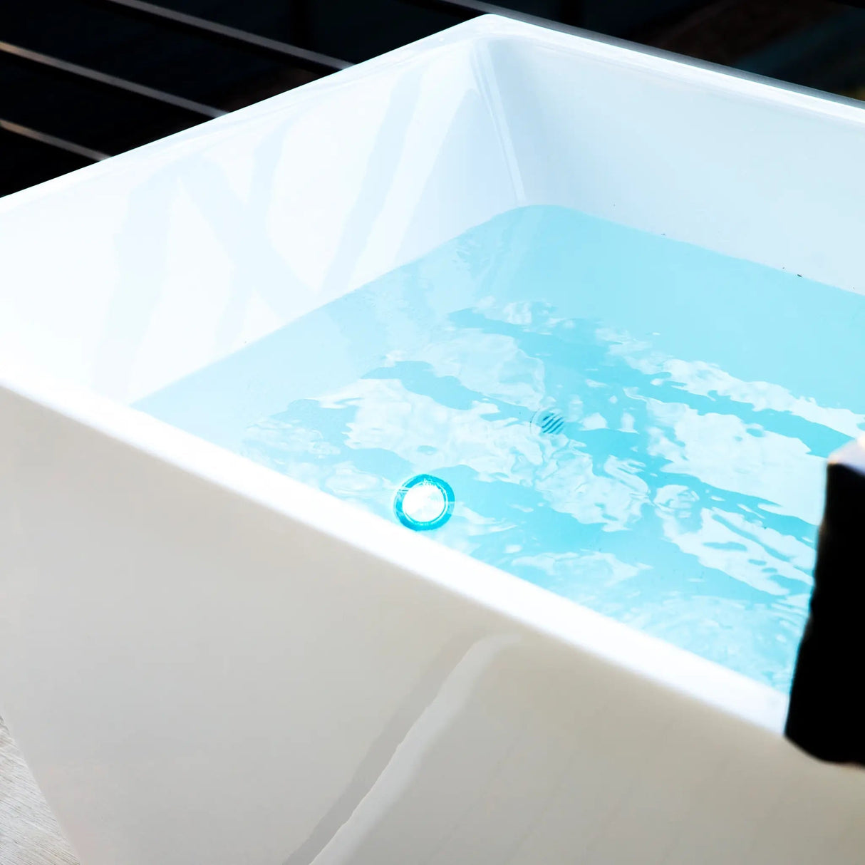 Revive Outdoor/Indoor Uv Resistant Acrylic Plunge | Empire Saunas