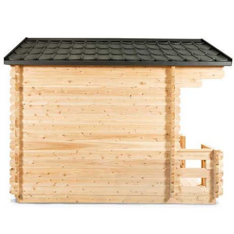 Side view of a Georgian cabin sauna with a charming porch.