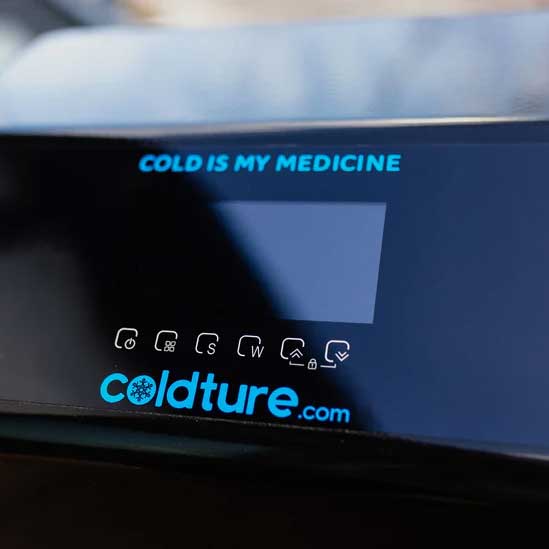 mage of a Coldture chiller featuring various fittings and control mechanisms, showcasing its design and functionality for temperature regulation in refrigeration systems.