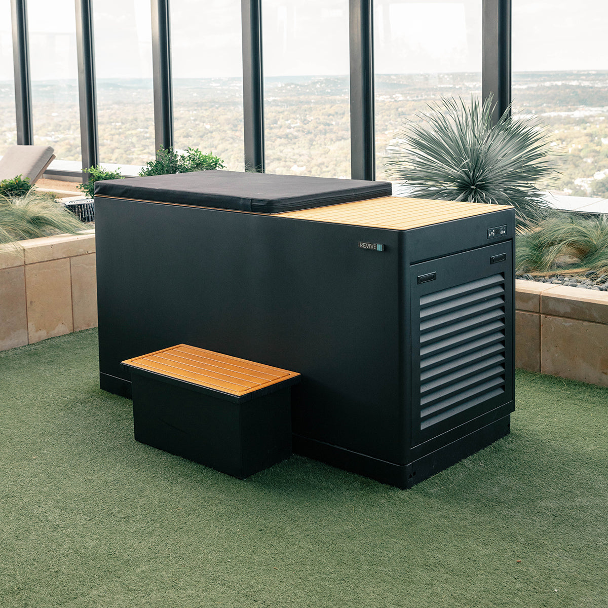 Revive Fully Insulated Luxury Plunge Tub | Empire Saunas