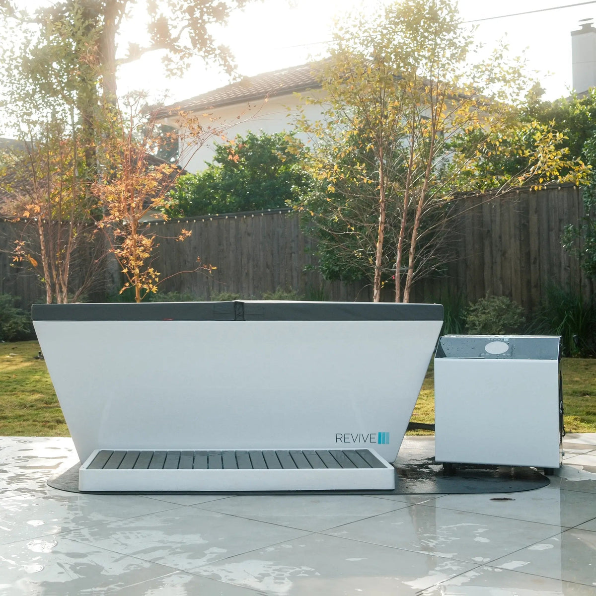 Revive Outdoor/Indoor Uv Resistant Acrylic Plunge – Empire Saunas